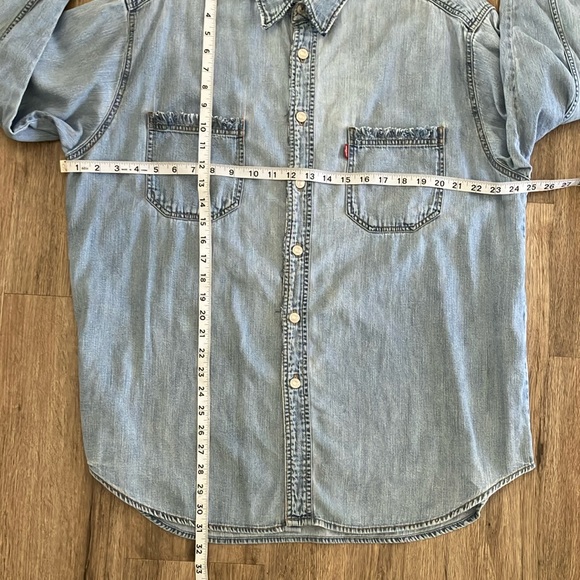 UPCYCLED Levi’s Denim Shirt w/Labradoodle Golden Doodle Colorful. XL (men’s L). - Picture 9 of 10